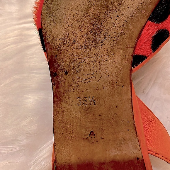 Vintage MANOLO BLAHNIK Shoes - Picture 7 of 8